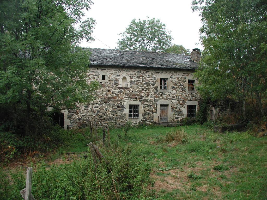 Aux Pays Des Sucs Villa Saint-Hostien Oda fotoğraf