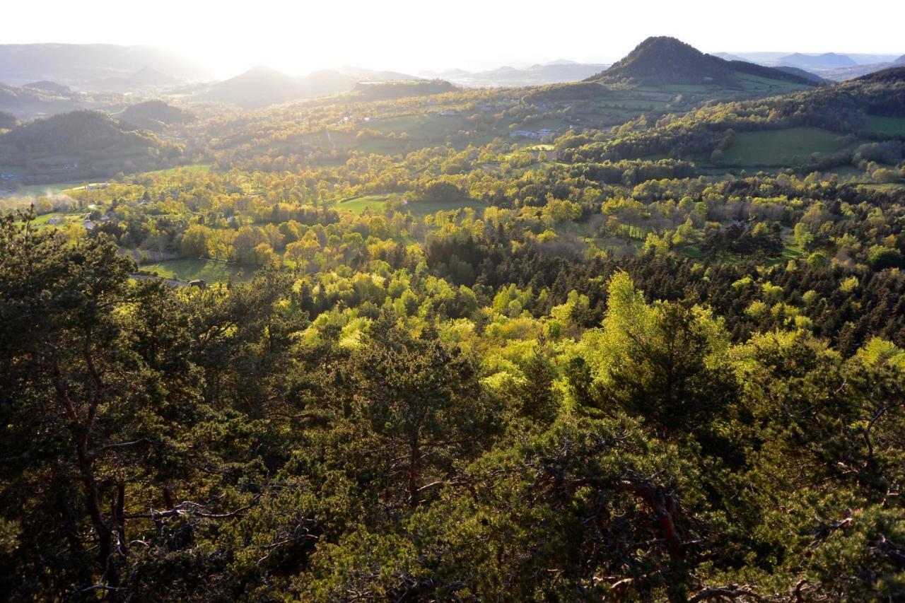 Aux Pays Des Sucs Villa Saint-Hostien Dış mekan fotoğraf